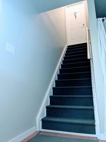 Private 2 Bedroom Apartment