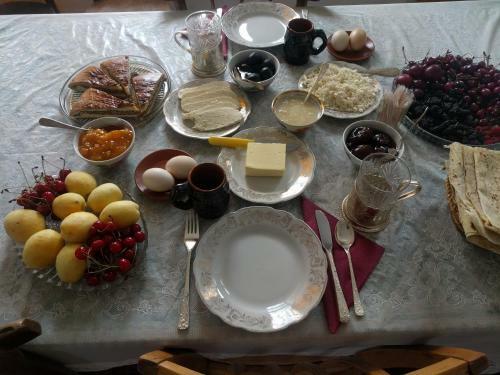 Hostal Tatev Guest House