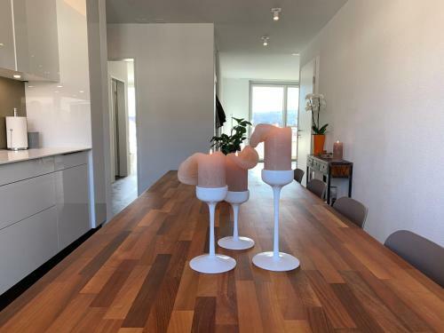 Central & Elegant Room In Biel