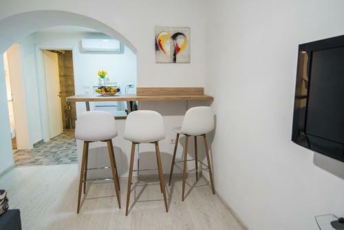 Love Apartments