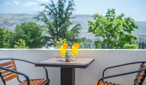 Golden View Apartments