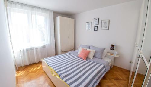 Golden View Apartments