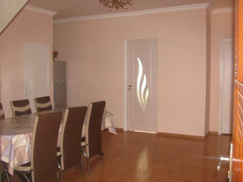 Hostal Ani Guest House