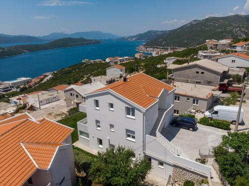 Apartmani Mate Neum
