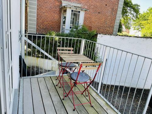 Aday - 2 Bedroom Apartment With Patio
