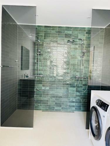 Aday - 2 Bedroom Apartment With Patio