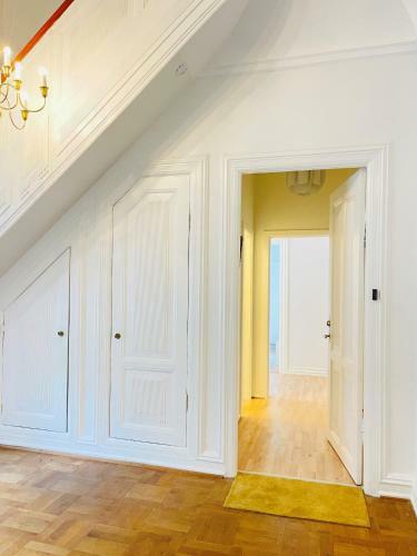 Aday - Aalborg Mansion - Big Apartment With Garden