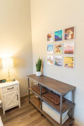 Motel Colony Suites
