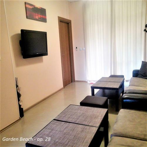 Garden Beach Apartment 28
