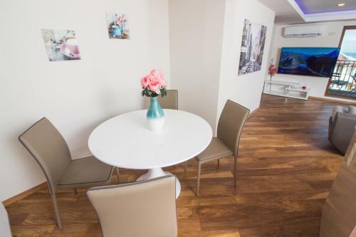 Hostal Breeze Guest House