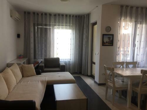 Apartment On The Sea At St Nicholas Complex-lyme