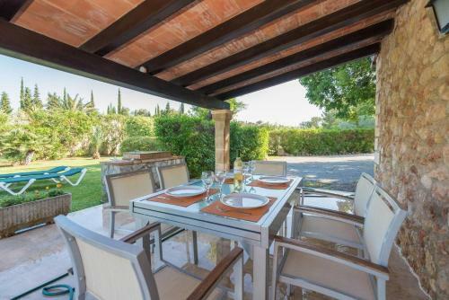 Cuixach - Stone Mallorcan Villa In Pollensa