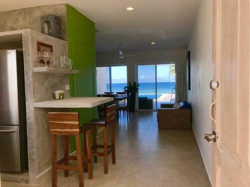 Apartamento Mystic Lounge - On The Beach With Swimming Pool