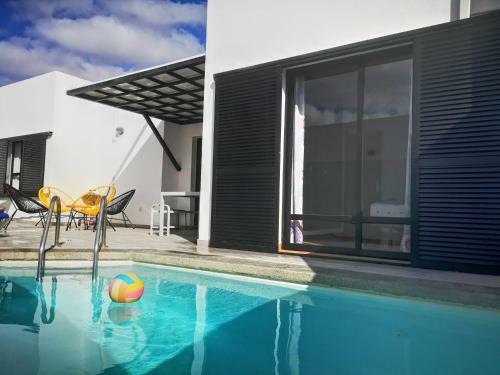 Villa Playa Blanca , Koldos Beach House