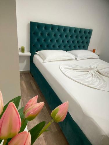 Hard Rock Apartments
