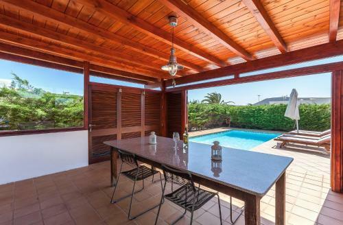 Villa Mango II