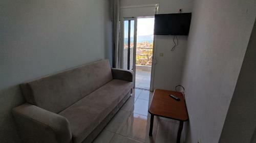 Apartments Eri