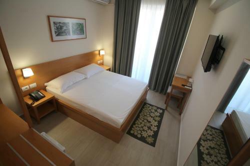Hotel Ari 2