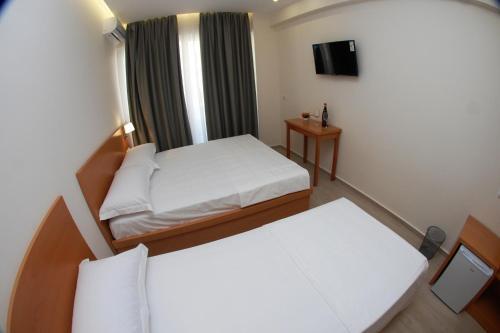 Hotel Ari 2