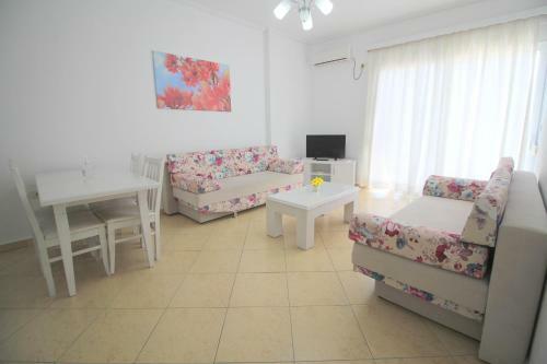 Eleana Apartments