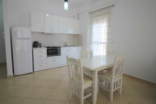 Eleana Apartments