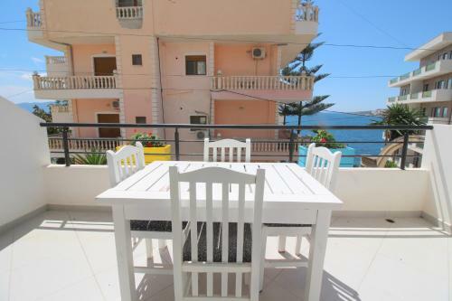 Eleana Apartments