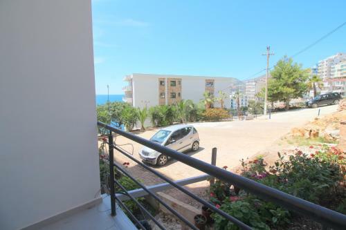 Eleana Apartments