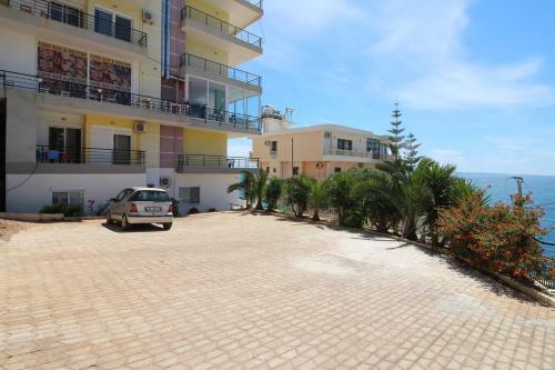 Eleana Apartments