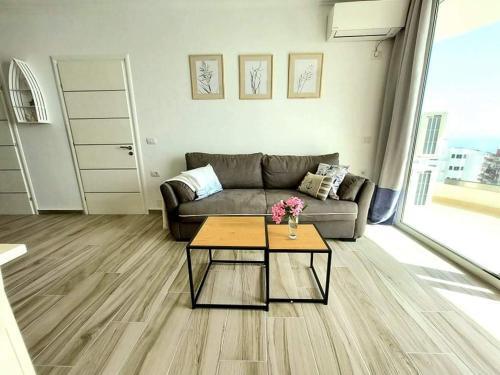 Pearl Apartment
