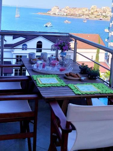 Iraa's Apartment Sarand�