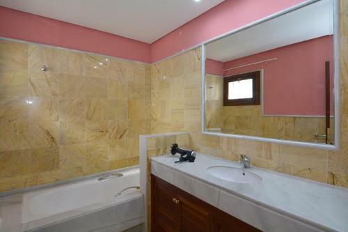 Private Villa With Pool Faro Park