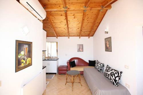Hostal Nika Hotel