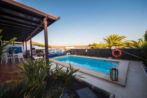 Villa Pola Marinas