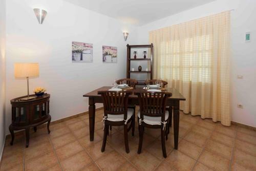 Villa Pola Marinas