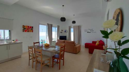 Villa La Asomada, Playa Blanca
