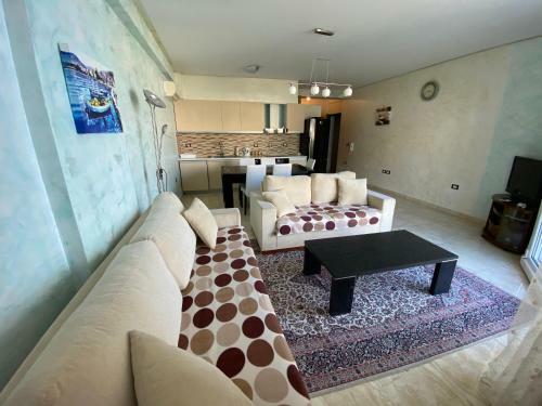Azzura Apartments