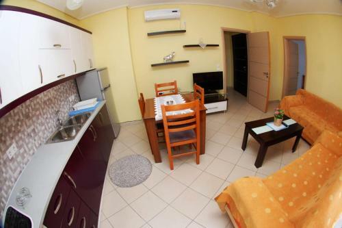 Joti Apartment