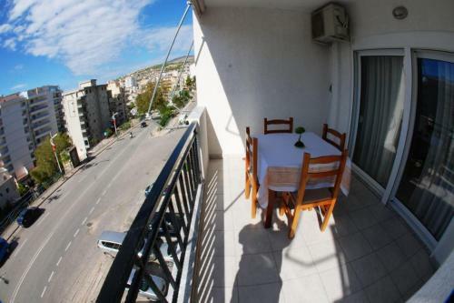 Joti Apartment