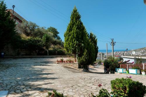 Charming 2-bed Apartment In Sarande