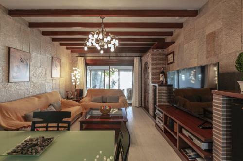Villa Home Olive
