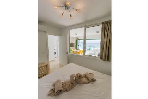 Sea Breeze Ocean View Apartment