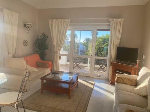 Villa Isa Sea Views
