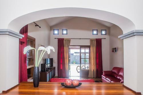Inviting 2-bed Villa In Playa Blanca