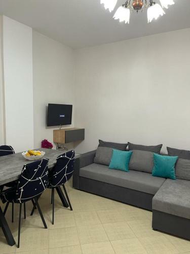 Nearby The Sea Apartment
