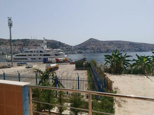 ''sea View Apartment'' - Port Side