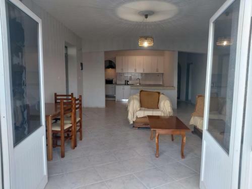 Toma's Apartment- 3 Bedrooms
