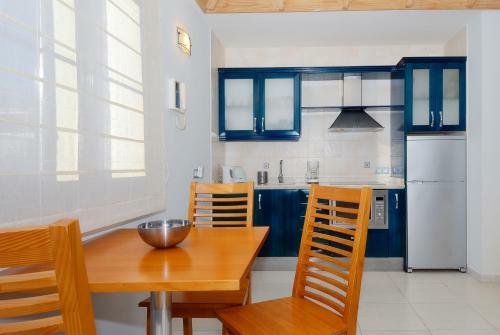 Immaculate 2-bed Apartment No 3 In Playa Blanca