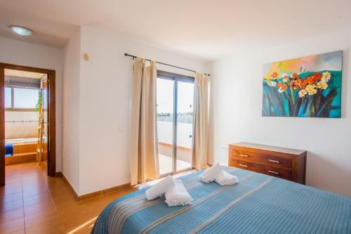 Remarkable 3-bed Villa In Playa Blanca