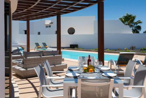 Villa Luar -secluded, Sophisticated & Chic