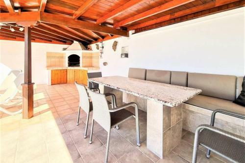 Villa Renaissance, 6 Bed 6 Bath Spacious Villa